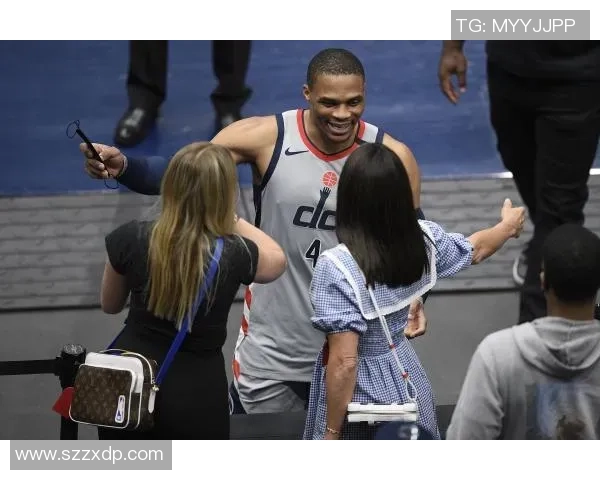 足球明星意外身亡视频引发热议球迷哀悼背后真相令人震惊